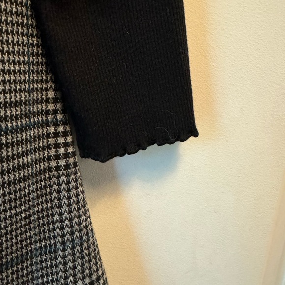 Sleeveless Printed Dress & Rib-Knit T-Shirt - Picture 6 of 8